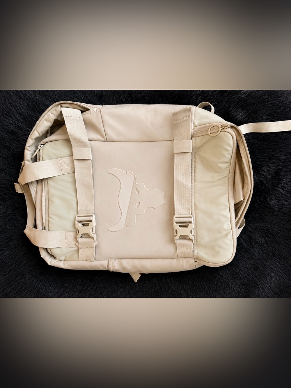 Arctic Hunter Beige Travel Laptop Backpack | Expandable Carry-On Bag